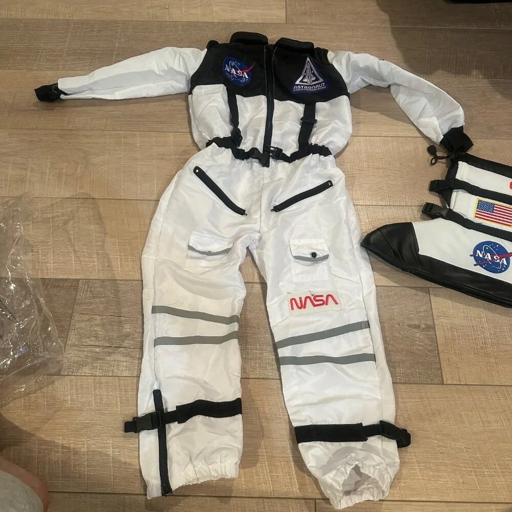 NASA ASTRONAUT KIDS HALLOWEEN COSTUME AND BOOTS SMALL 4-6 YEARS